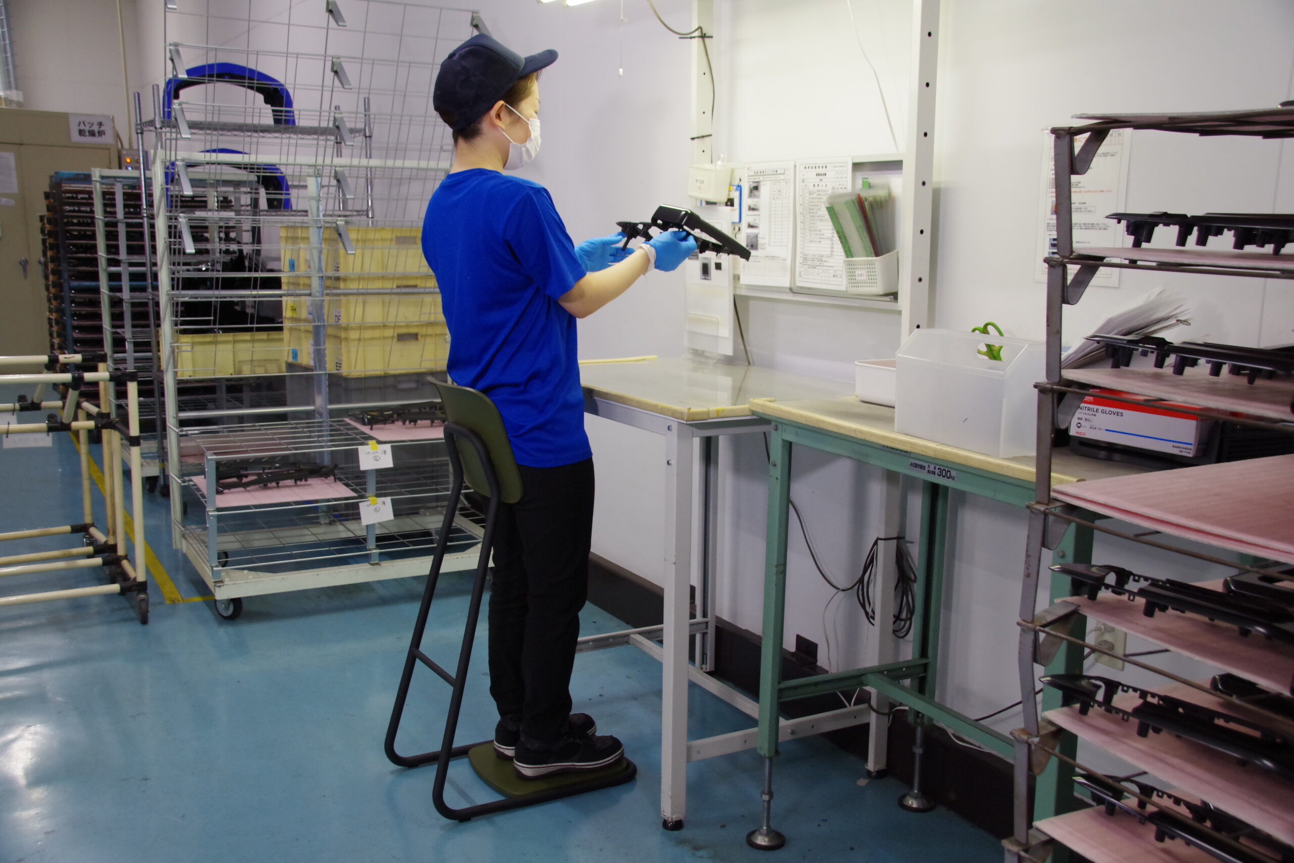 立ち仕事の新定番「STAN CHAIR」